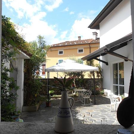 オメーニャCasa Sasso E Legnoアパートメント エクステリア 写真